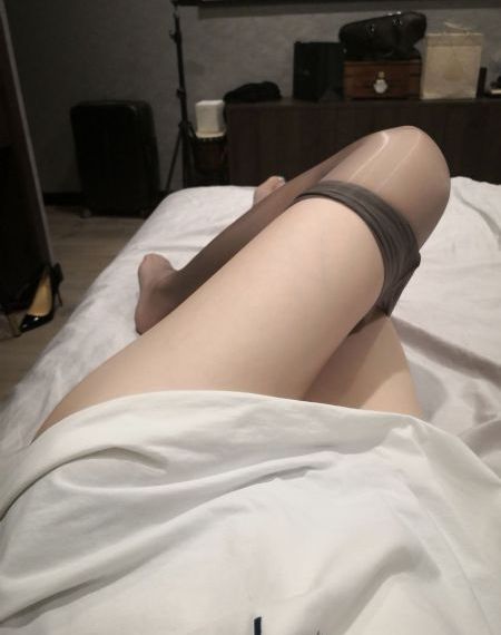 日本喷奶水的av_蓝光神马影院手机在线