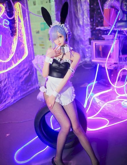 美女直播洗澡视频免费app_高清免费全集观看