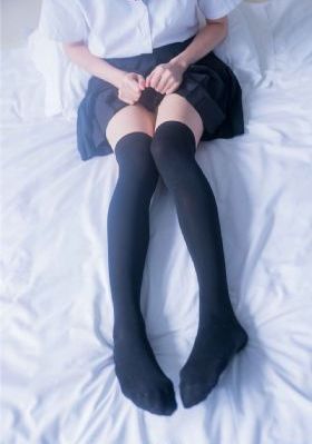 欧美嫩交一区二区三区_正片免费观看