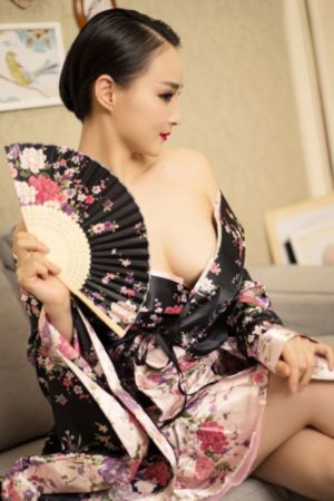 国产高尔夫衣服品牌_粤语中字在线观看