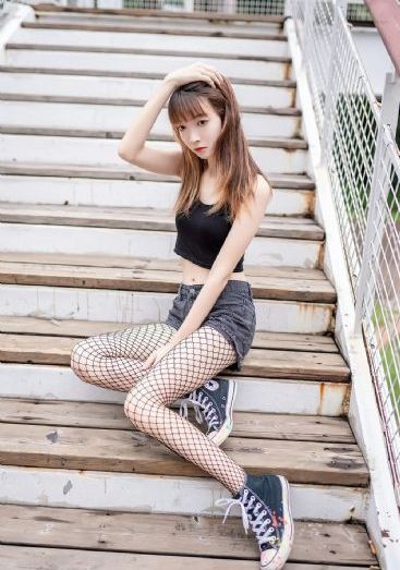 国产会所在线播放_BD迅雷电影在线