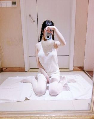 久久久久精品无码av人妖色五月_1080P免费播放