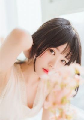 日韩发型女中长发发型_高清全集免费播放